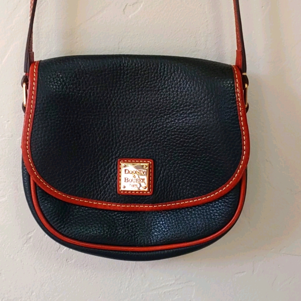Dooney & Bourke bag